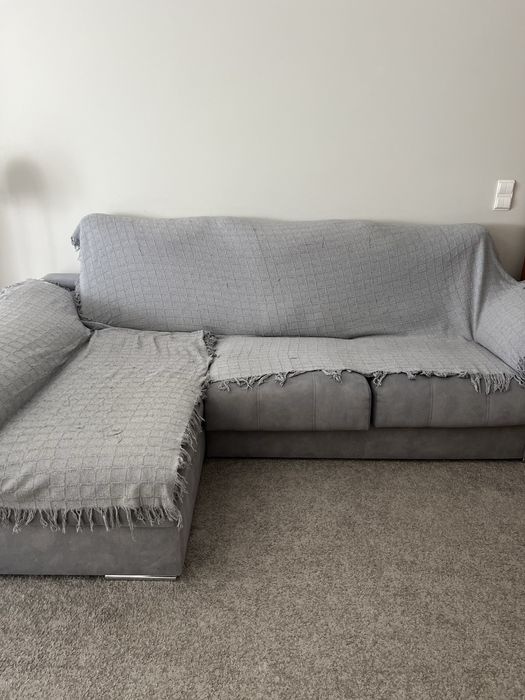Sofa com Chaise-Loungue