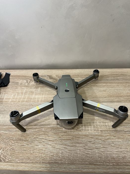 Mavic Pro Platinum + додатковий акумулятор, лопасті, кейс