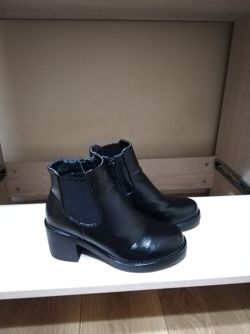 Czarne buty botki jesień/zima Jenny Fairy CCC