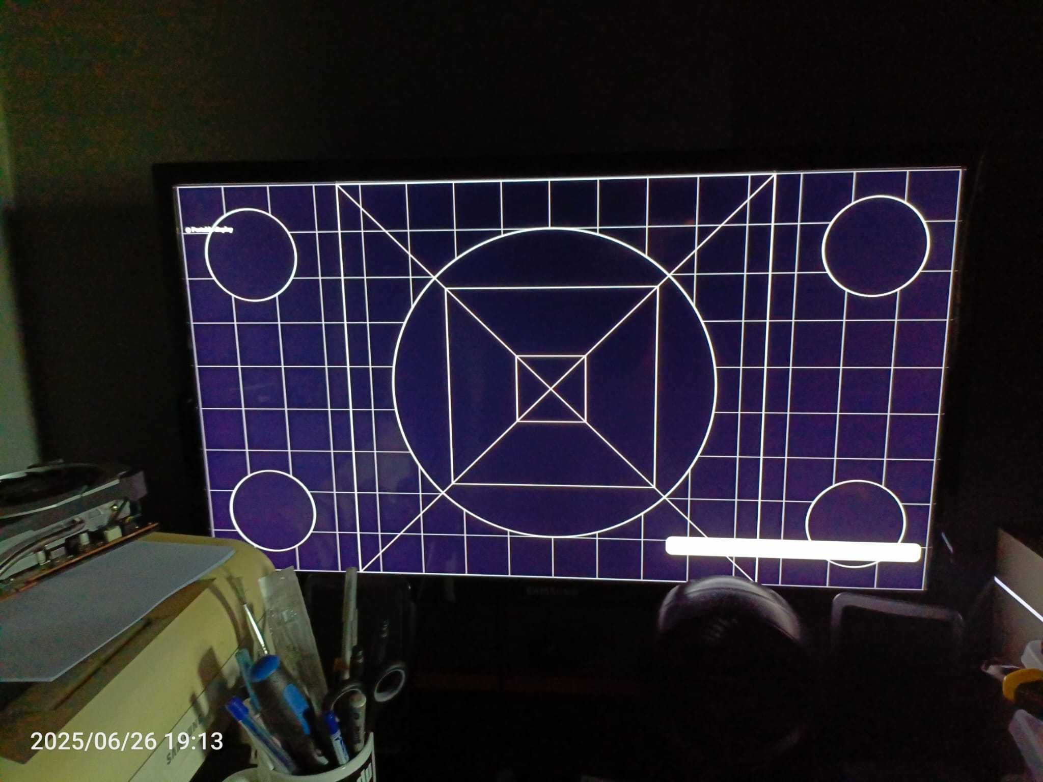 Monitor Samsung  - 28" z tunerem TV - LT28C570EW - bez stopy