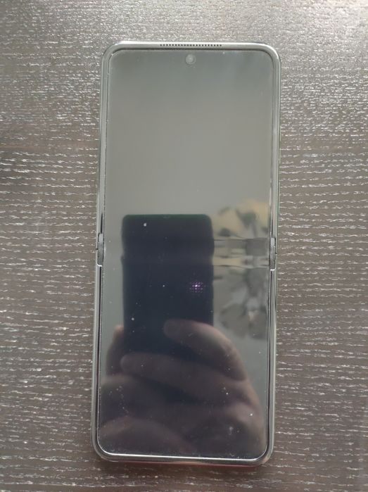 Motorola razr 50 ultra 12/512 ŚWIETNY STAN