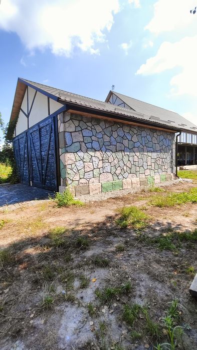 Продаж незвичайного будинку!