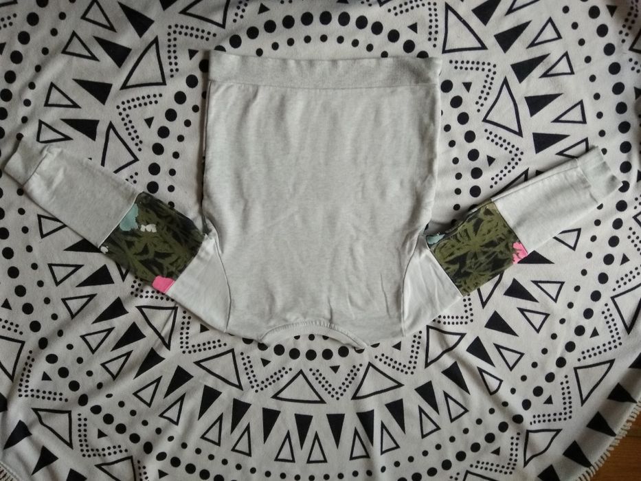 Bluza z elementami roślinnymi 122/128 Name it