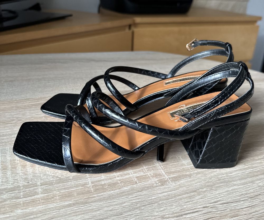 Sandały na obcasie Primark 37 rozmiar