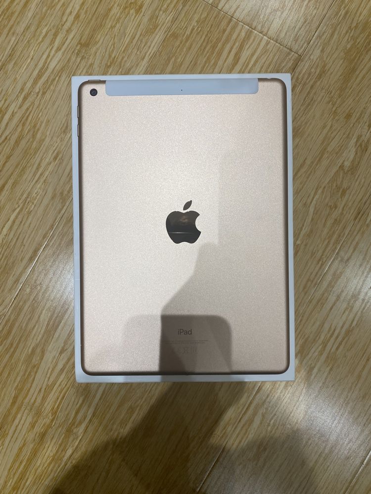 iPad 6th Generation 32GB (Rose Gold)