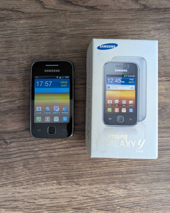 Samsung Galaxy Y Young GT-S5360 z kartą pamięci –  sprawny