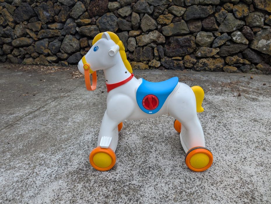 Cavalo Rodeo Chicco criança