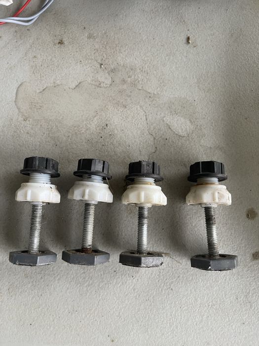 Ніжки пральної машини Electrolux EWF1287 EMM (оригінал)