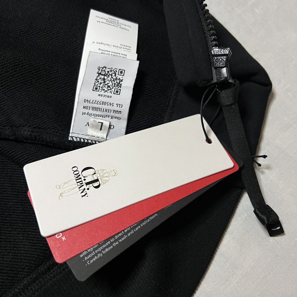 Зип худи CP Company с линзами S,M,L в наличии, S-XL в цветах под заказ