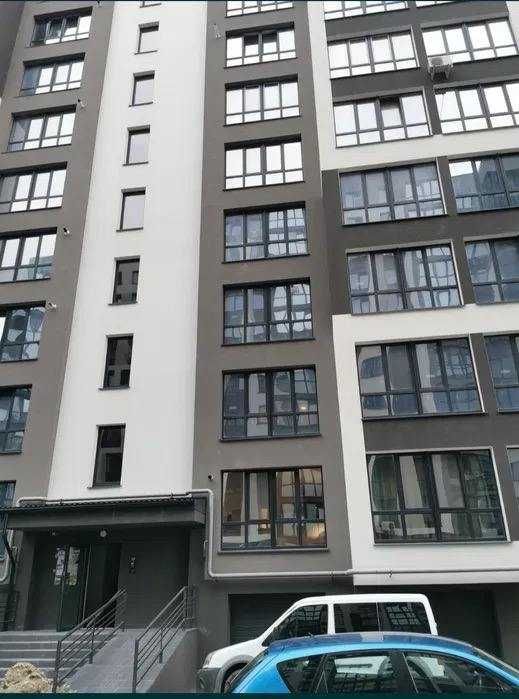 Продається 3 к.квартира - під ремонт! Паркова Алея