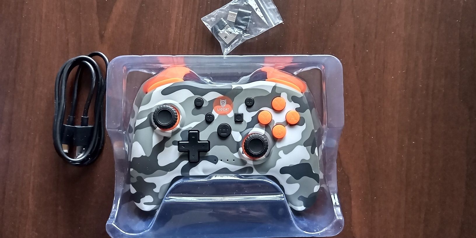 Bezprzewodowy Pad na USB i Bluetooth