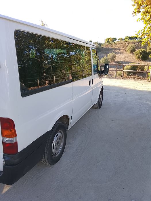 Vendo Ford Transit em perfeitas condições