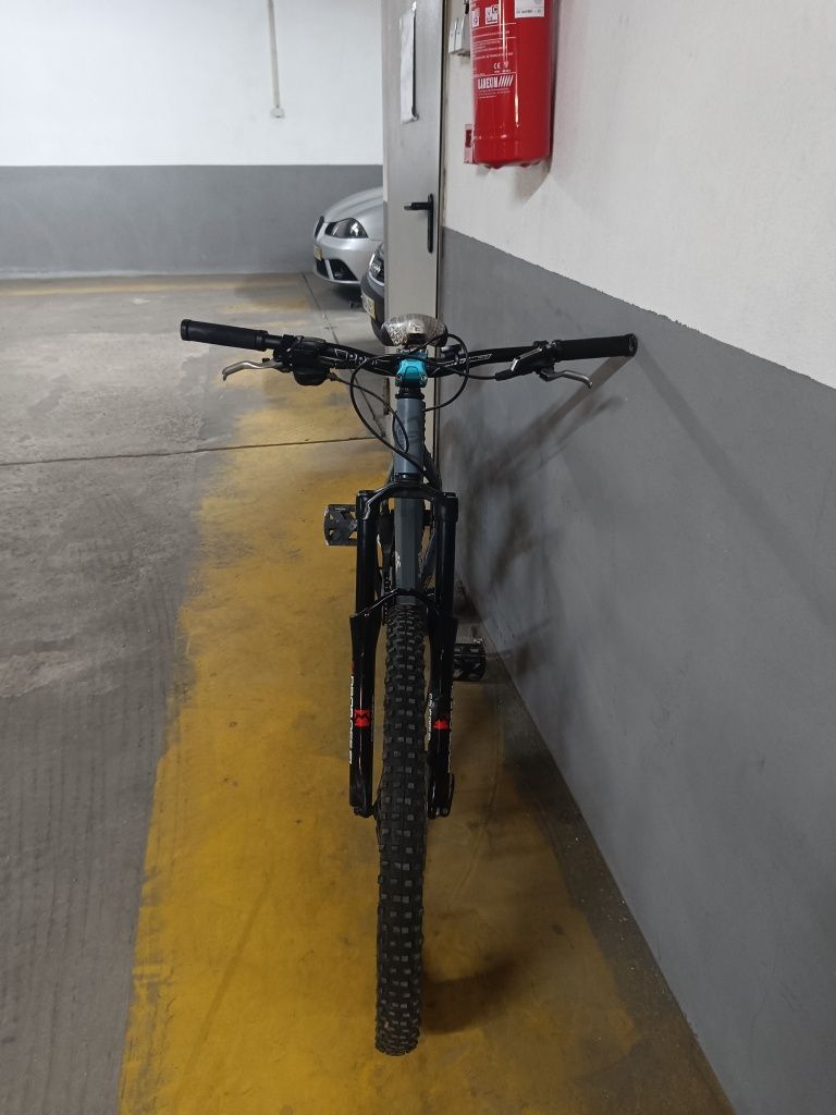 Bicicleta de dirtjump e freeride