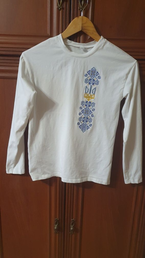 Футболка вишиванка
