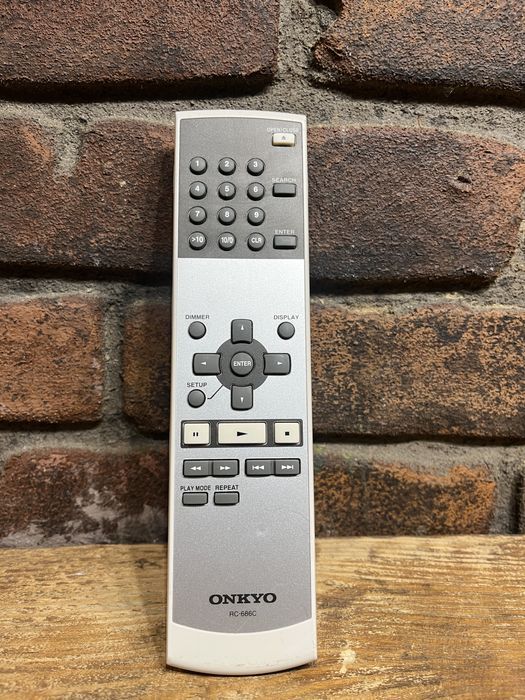 Pilot ONKYO RC 686C.