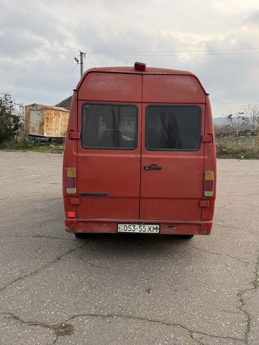 Mercedes-Benz T1 D208