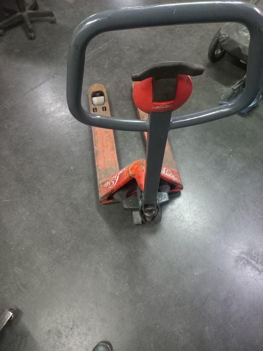 Porta paletes avariado