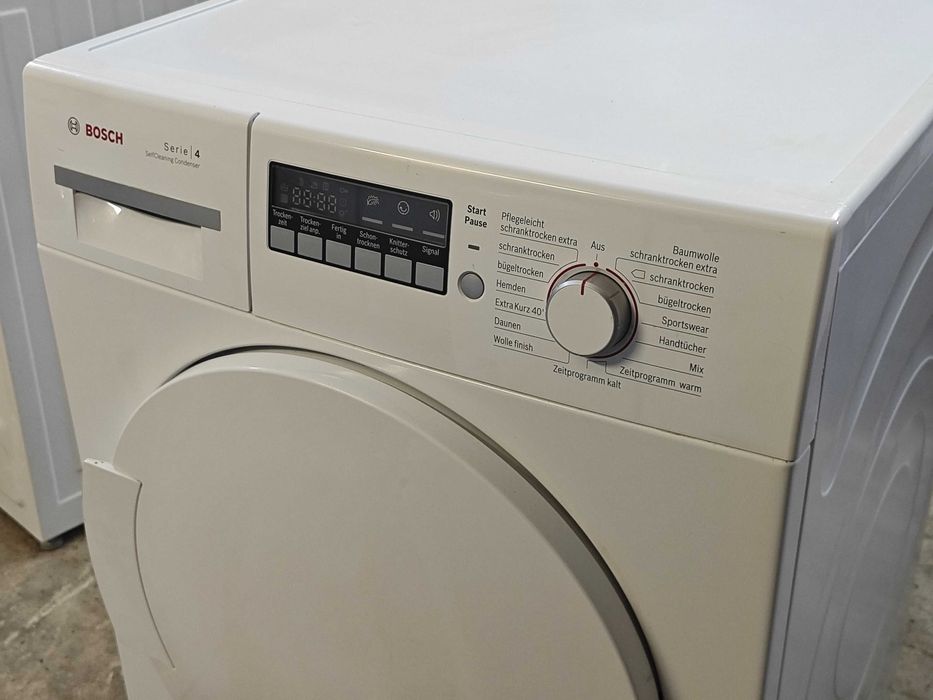 Сушка Bosch Serie 4 (тепловий насос)