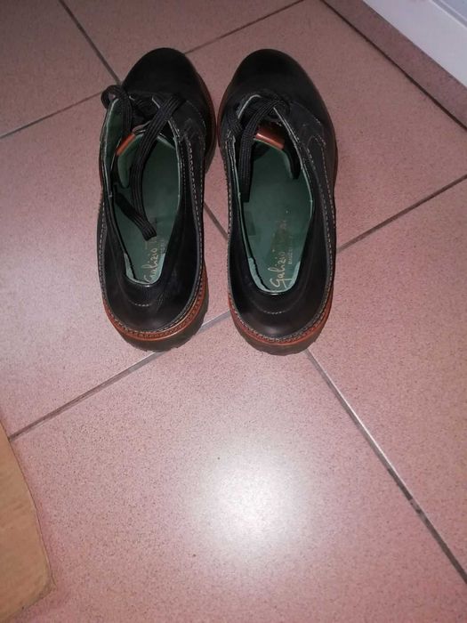 Чоловічі шкіряні черевики