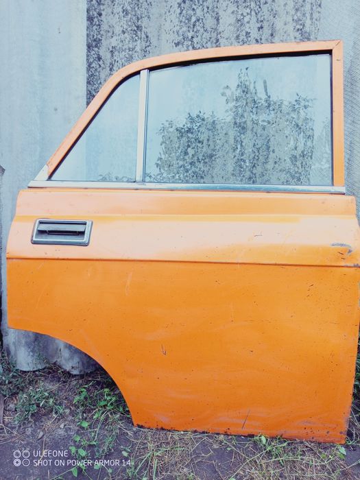 Двери "Москвич 2140"