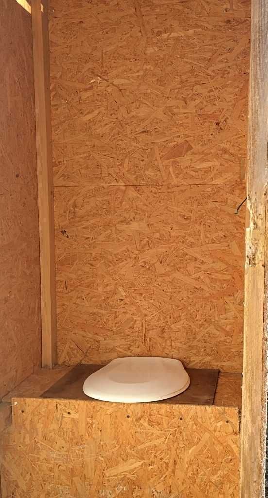 WC, kibelek, wychodek na budowę, działkę