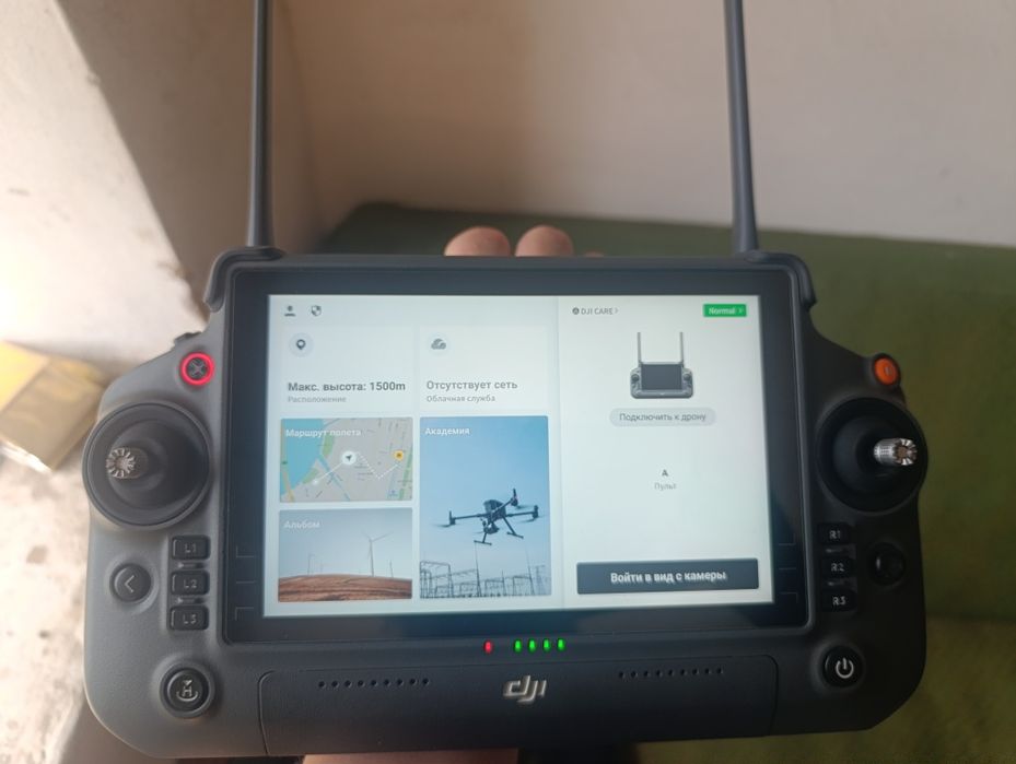 Продам пульт управління до дрона DJI,є 2 штуки,продам кожен за 20 тис.