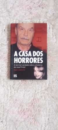 Livro "A casa dos horrores"