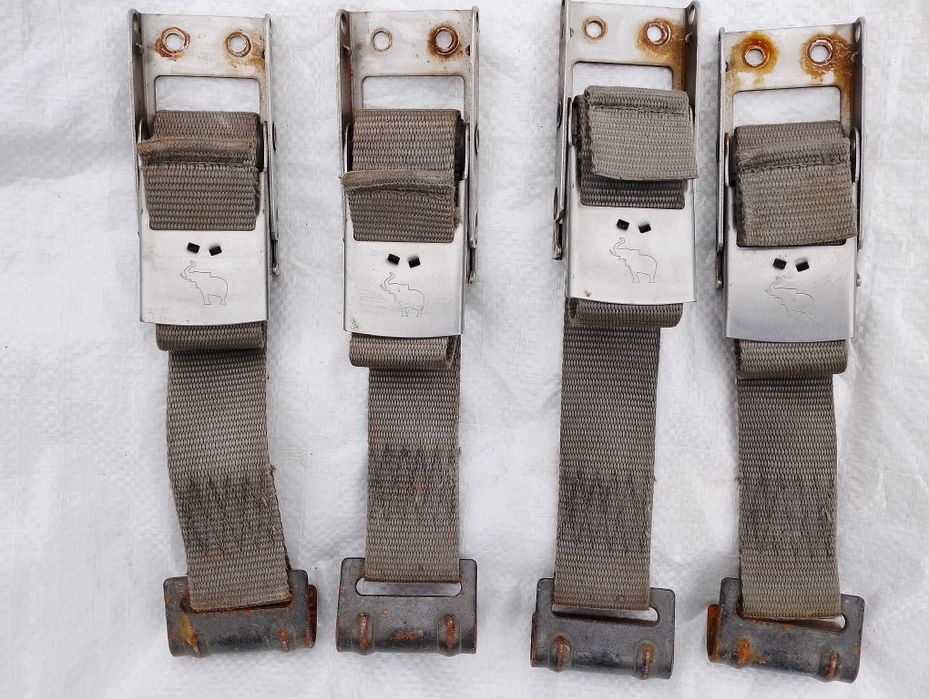 Кріплення на  причіп.