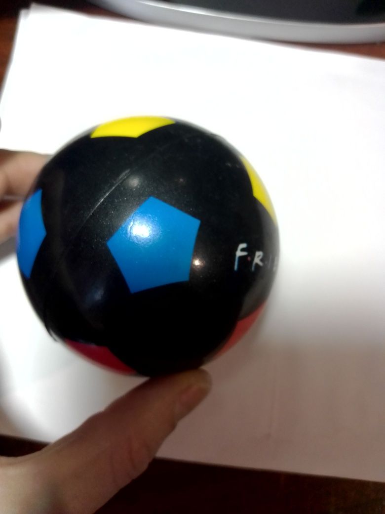 Мяч сувенирный из друзей