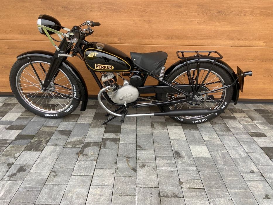 Perkun 98 Villers 1938r SHL Podkowa Sokół M04