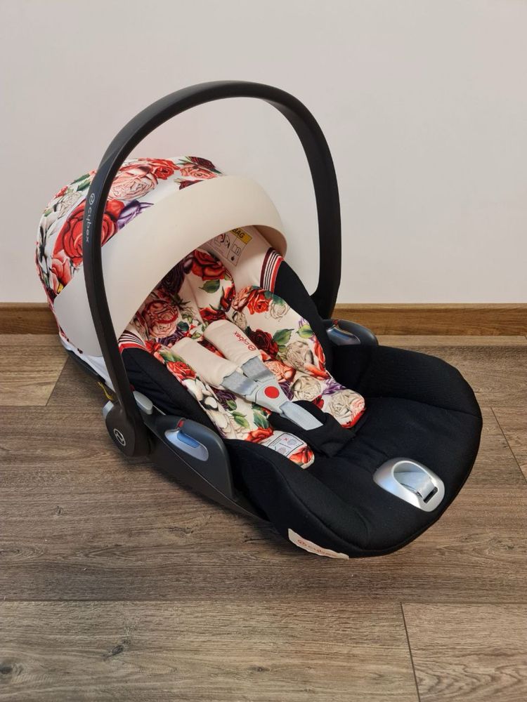 Cybex Cloud Z Spring Blossom автокрісло Сайбекс 0+ розкладне