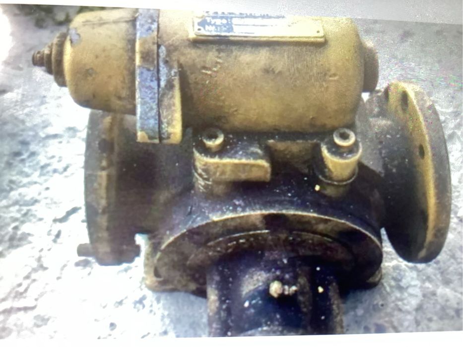 Насос перекачки топлива .