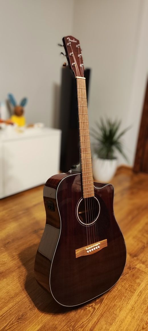 Gitara elektroakustyczna Fender CD-140SCE