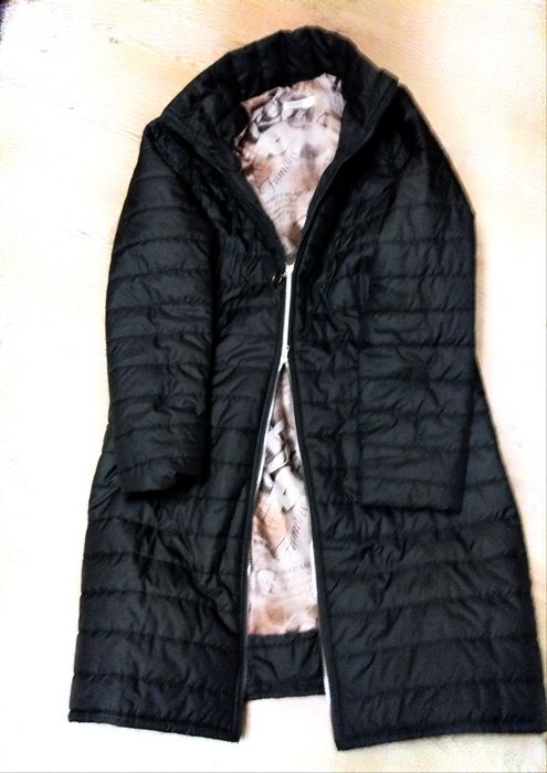 Жіноче осінньо- весяне пальтоо.о