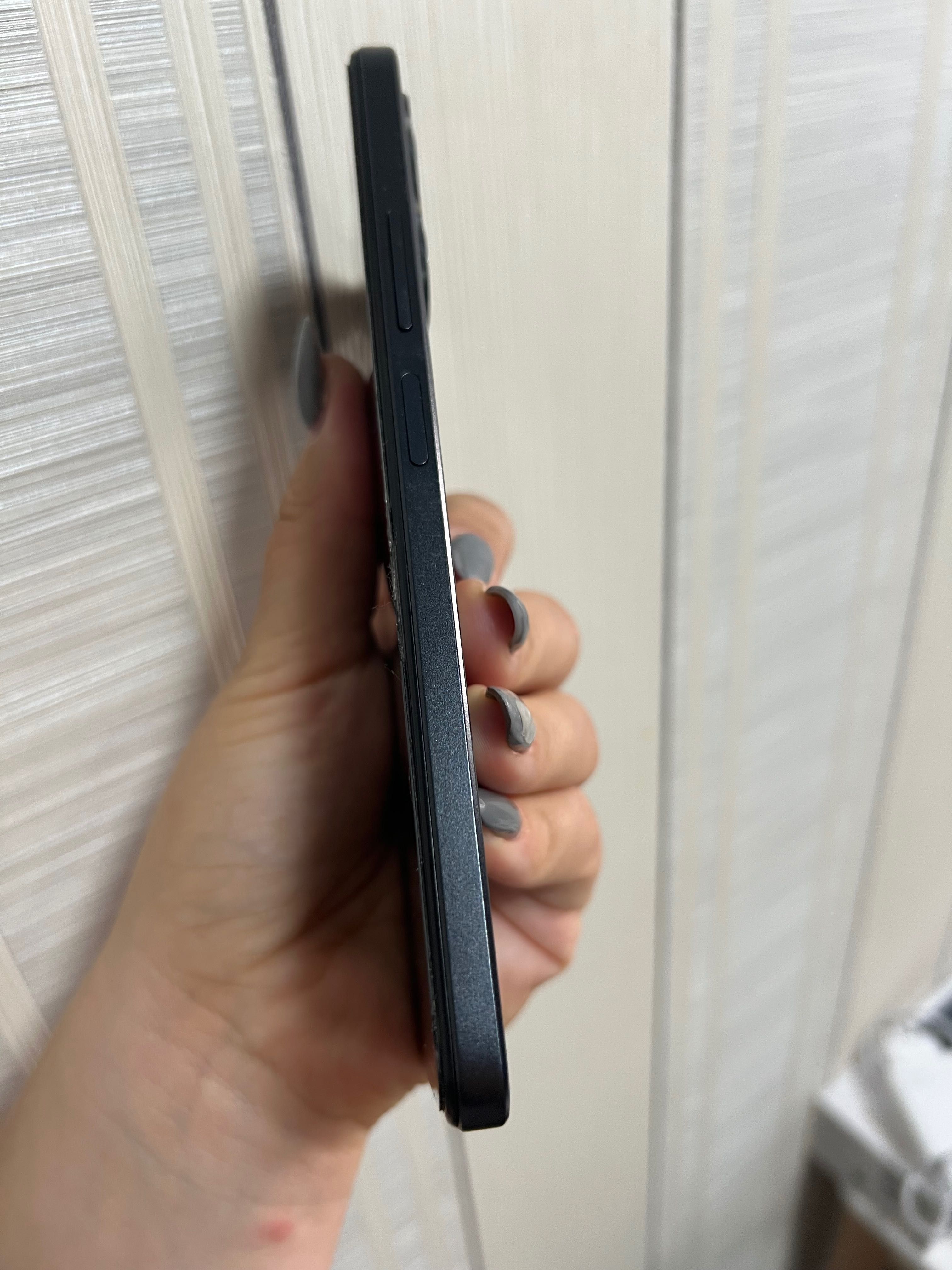 Продам Redmi note 12