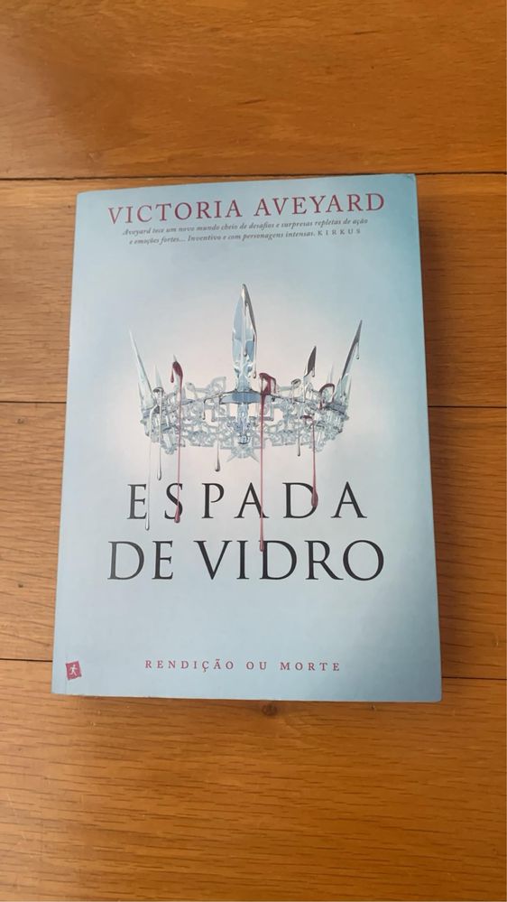 Victoria Aveyard, colecção Rainha Vermelha vários