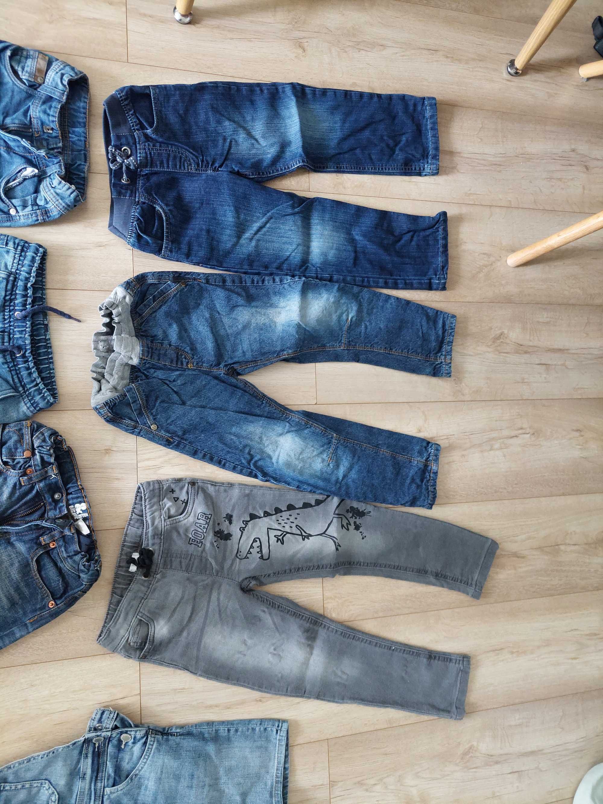 jeans chłopięce 104 i 110