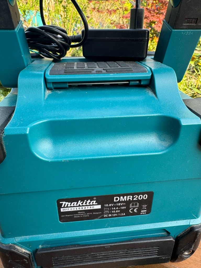 Radio Makita DMR200
