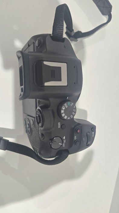 Canon EOS R7 Corpo