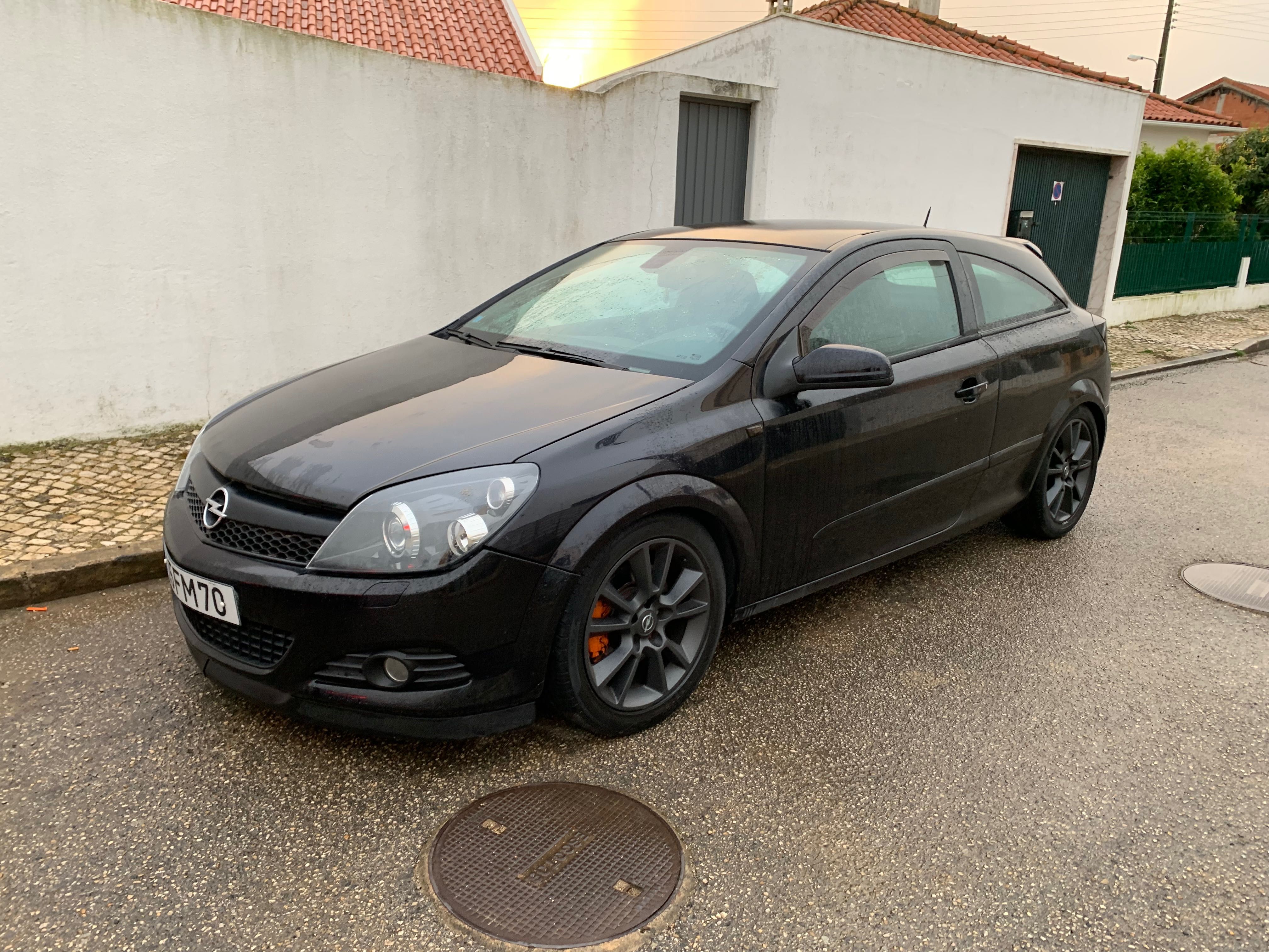 Opel Astra GTC 1.9 5 lugares +150cv