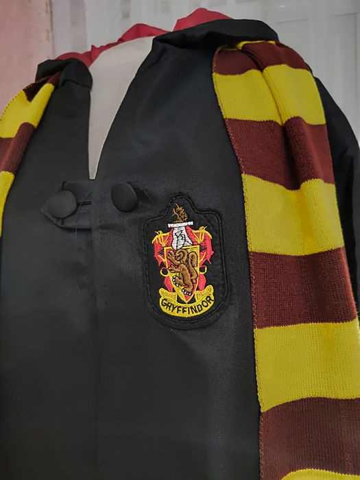 Strój przebranie Harry Potter czarodziej Gryffindor 4 części rozmiar L