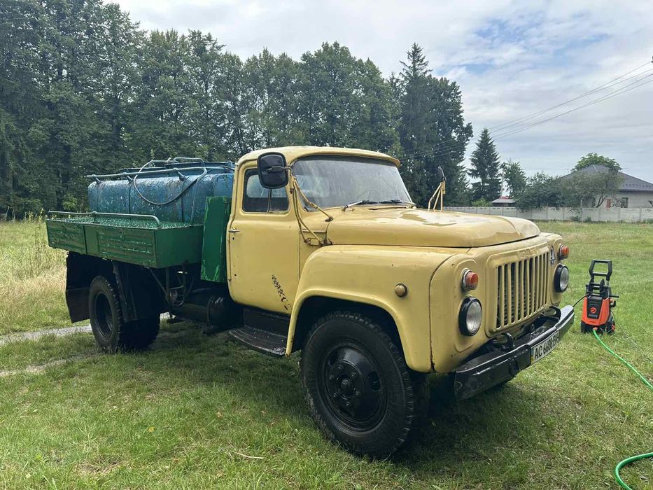 ГАЗ 5301 загальний вантажний цистерна