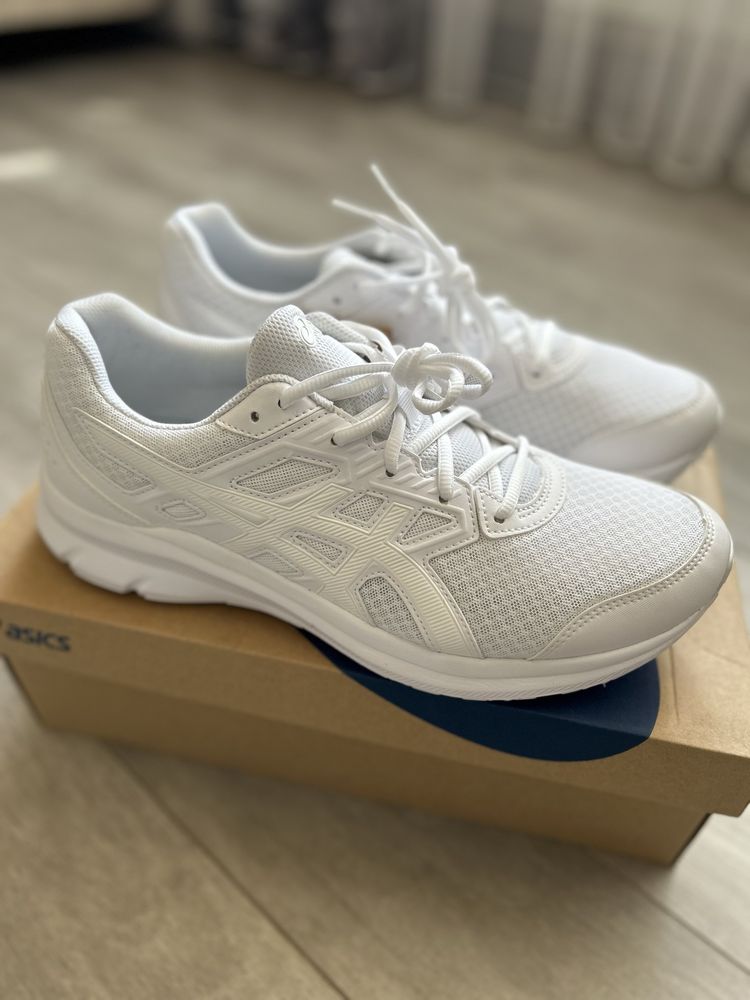 Кросівки бігові Asics JOLT3