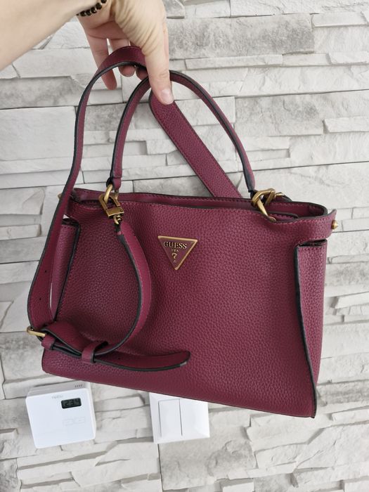 Torebka Guess burgund downtown chic