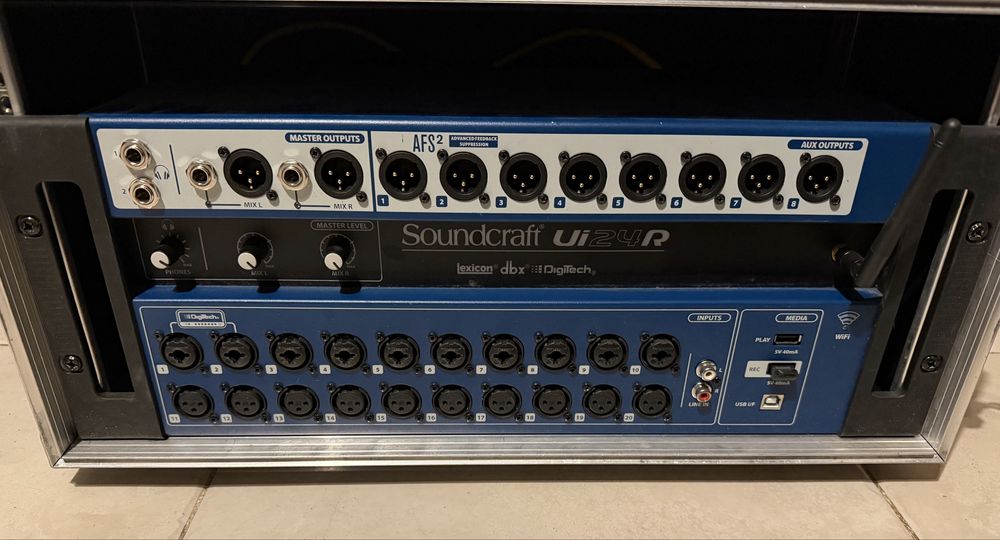 Mikser Soundcraft UI24