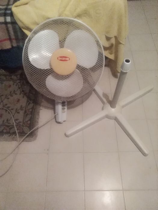 Mesa tampo de vidro usada bom estado