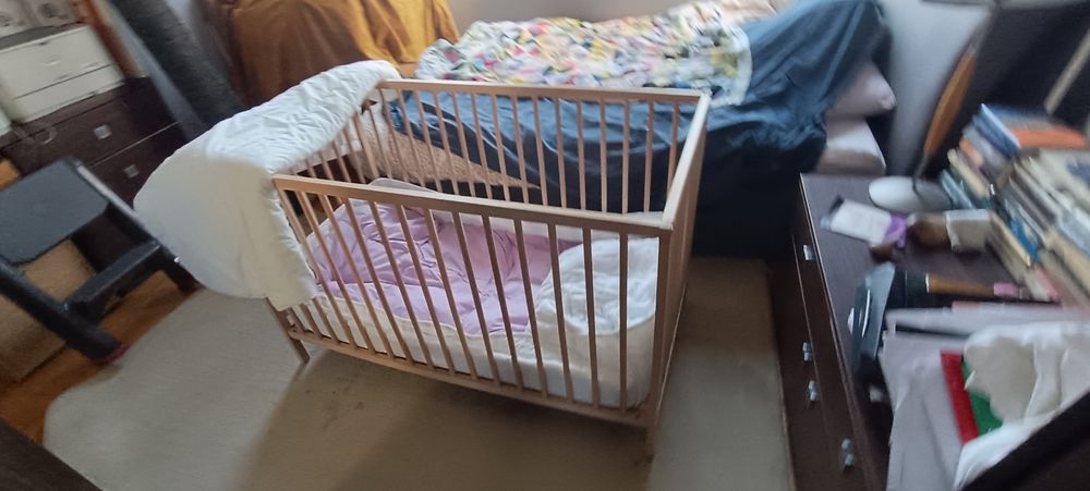 Łóżeczko niemowlęce + kołdra zimowa + kołdra letnia + poduszka - IKEA