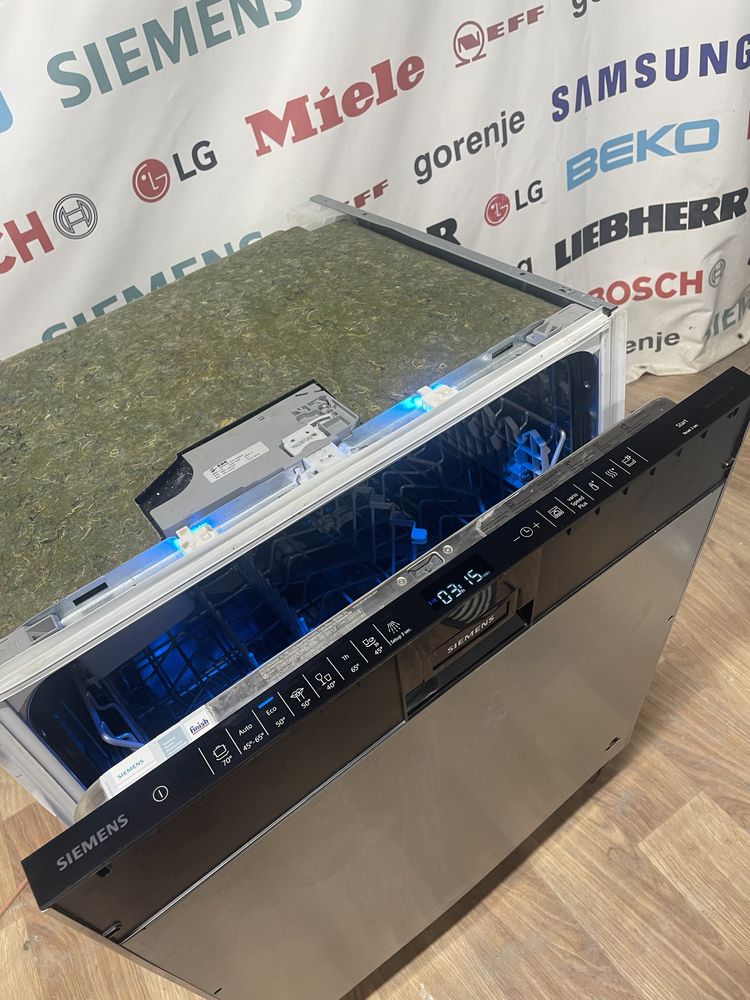 Посудомийна машина Siemens iQ500 StudioLine, проекція, (посудомоечная)