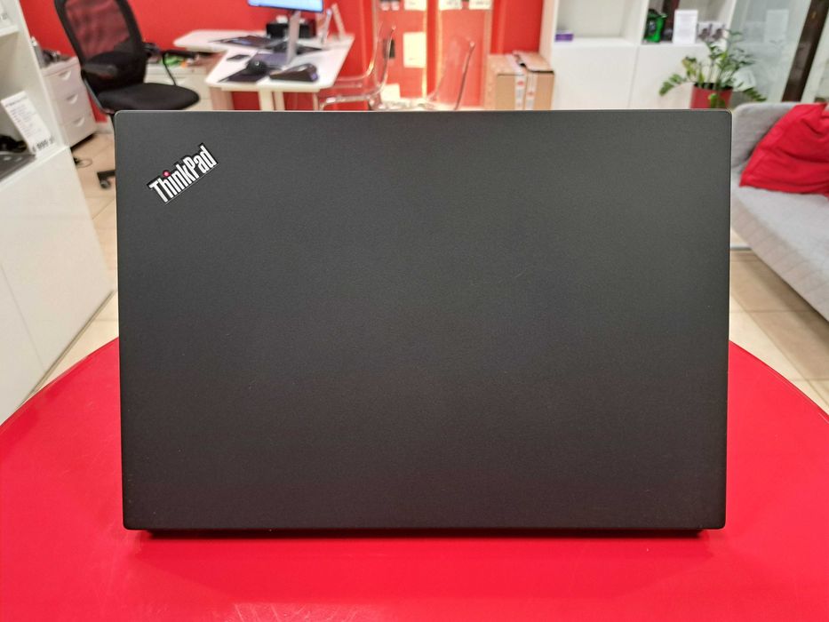14" Laptop Lenovo ThinkPad T14 Ryzen 5 Pro 16GB /256SSD FHD Win11 HDMI