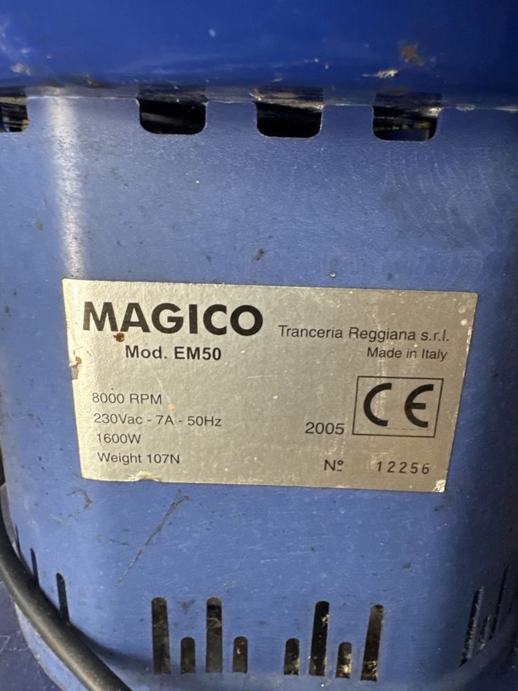 Moinho eletrico para cereais 1600W